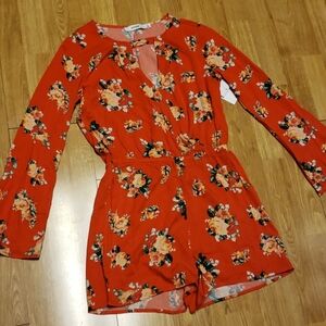 NWT Just Fab red floral romper size small